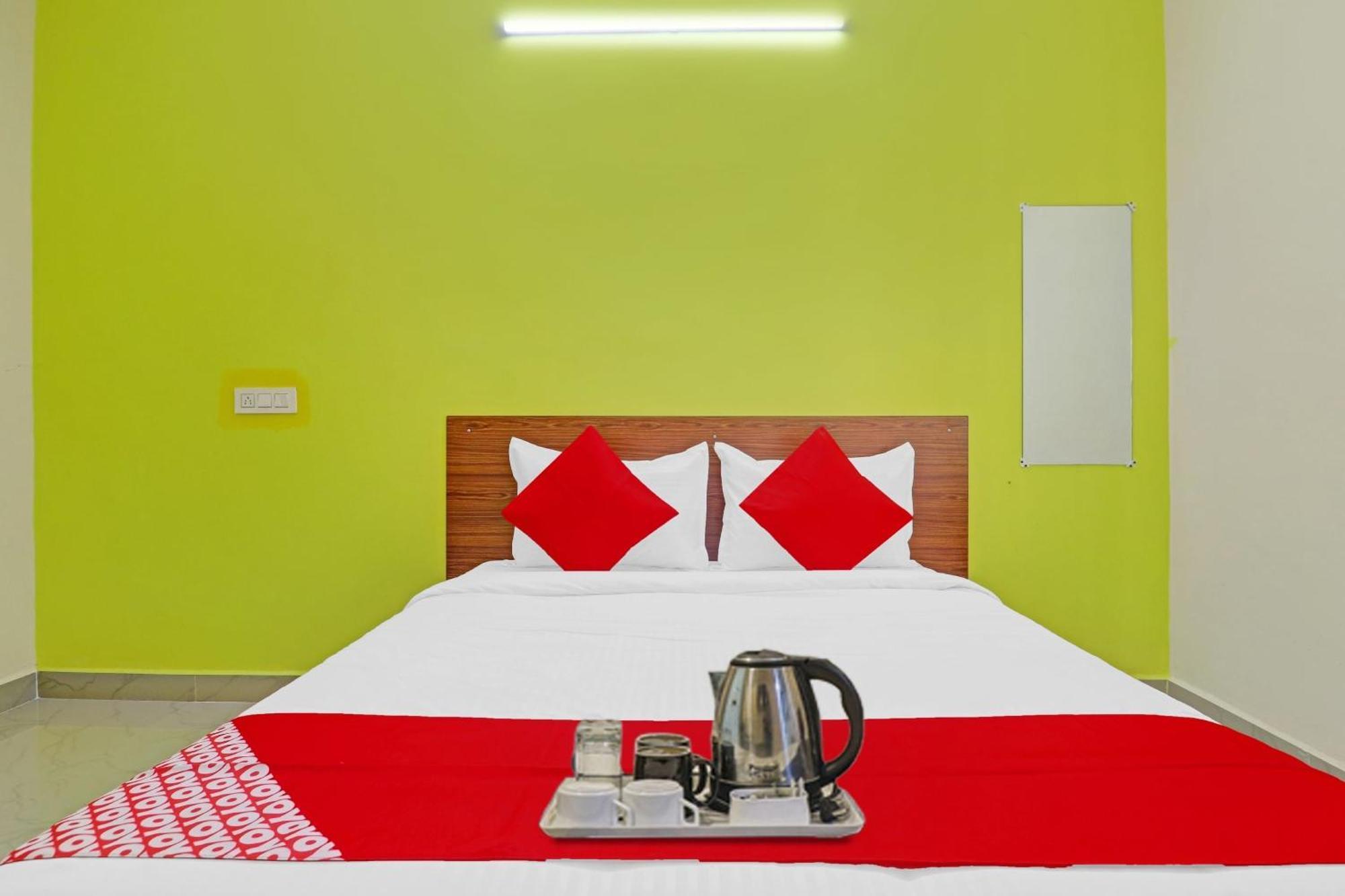 Super Collection O Elite Stay Near Habsiguda Metro Station Гайдарабад Екстер'єр фото
