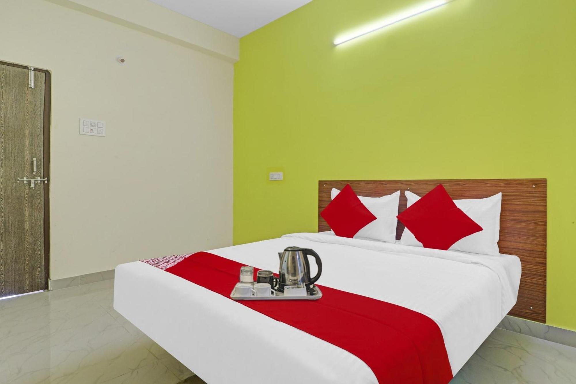 Super Collection O Elite Stay Near Habsiguda Metro Station Гайдарабад Екстер'єр фото